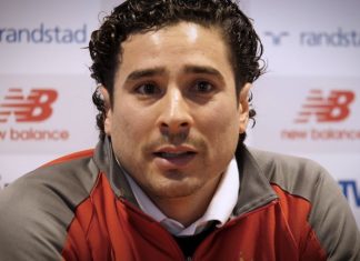 guillermo-ochoa-napoli-champions-324x235